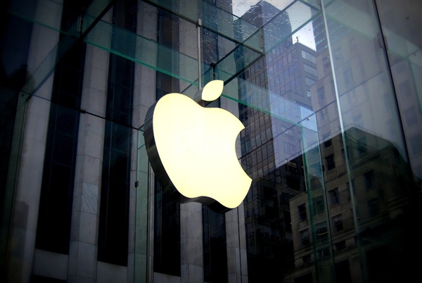 据说苹果仍在开发可折叠iPhone 最早可能在2026 年推出