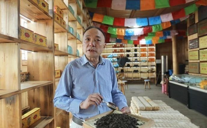 探访雅安茶厂：千年藏茶 香飘神州 